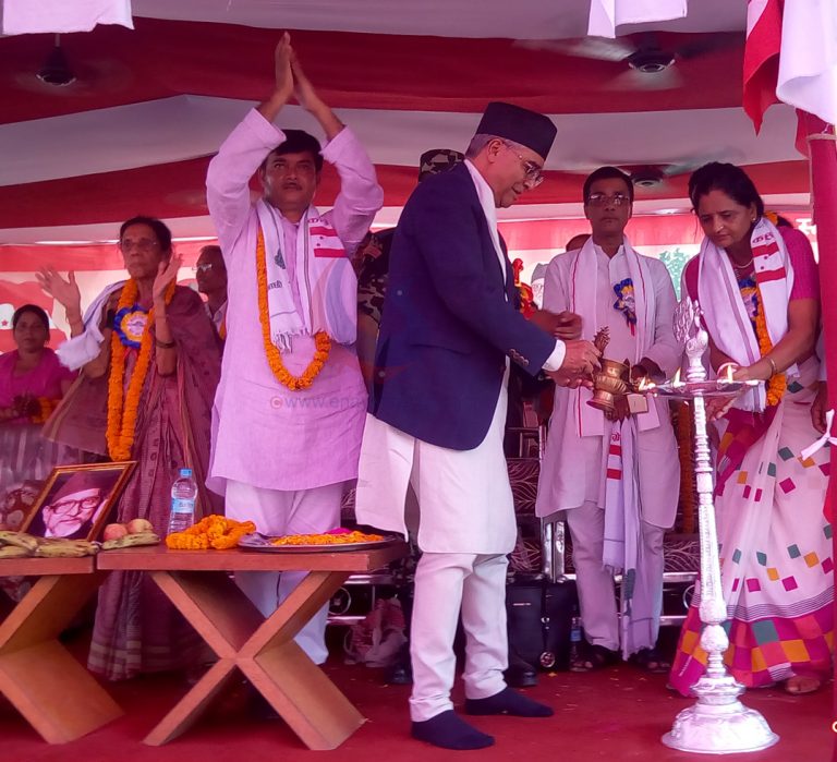 शीर्ष नेताहरु दुई नम्बर प्रदेशमा, शुक्रबार कसले कहाँ के भने ?