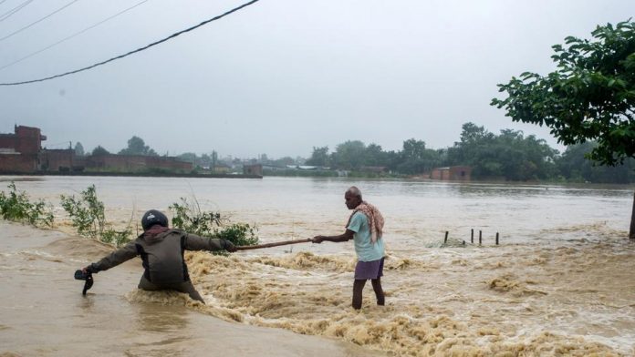 nepal-disaster-flood_b13c76e8-802b-11e7-b5e3-d817f67cfdf5