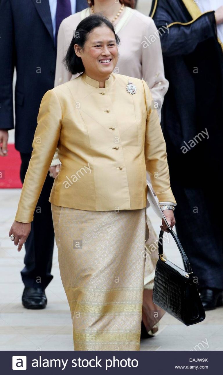 थाइल्याण्डकी राजकुमारी महाचाकरी सिरिनधोरनकाे लुम्बिनी भ्रमण