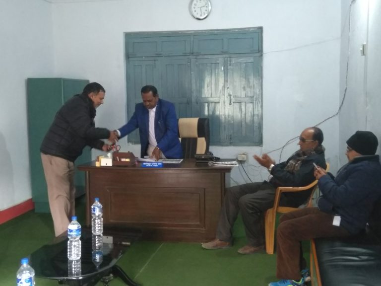 नदिजन्य पदार्थ चोरी निकासी रोक्न नागरिक समाजको ज्ञापन पत्र