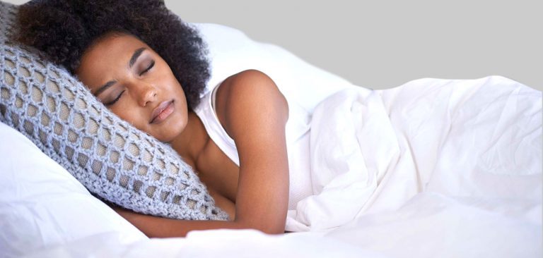 सपनामा यसकारण बोल्छ मानिस