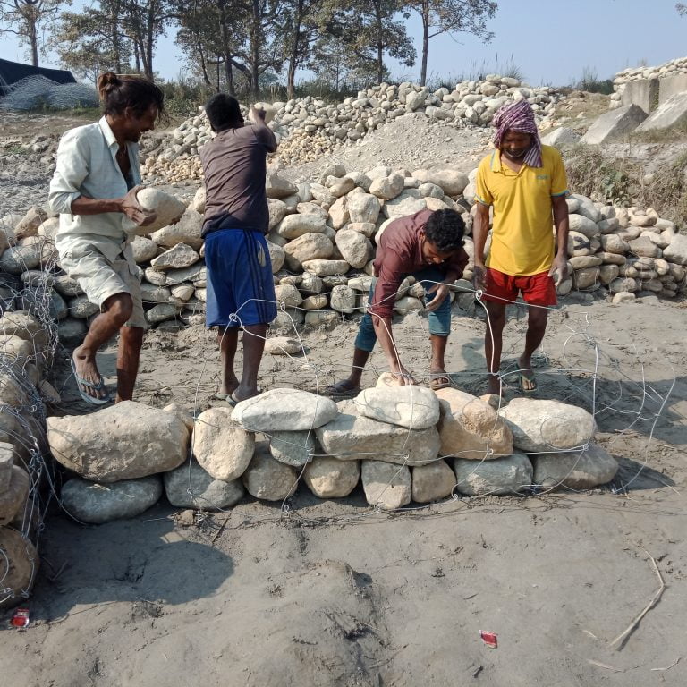 किन हुन्छ ? गण्डककाे काममा भारतीयद्वारा लापरवाही ?