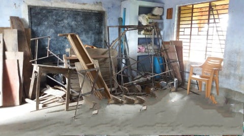 निषेधाज्ञामा विद्यालयमा चाेरी तथा ताेडफाेड