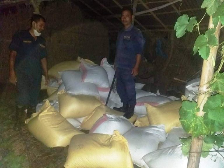 नवलपरासीमा प्रहरीद्वारा ३ लाख बराबरको केराउ बरामद