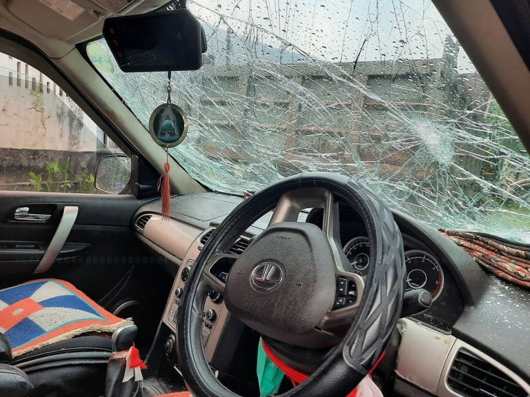 दाङ राजधानी बनाउने प्रस्तावको विरोधमा प्रदर्शन, ताेडफाेड