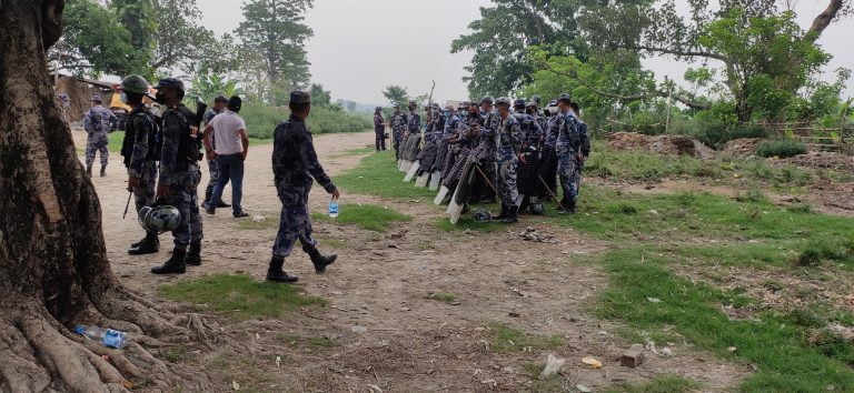 सीमामा फायरिंग, एककाे ज्यान गयाे, प्रहरी सहित २ जना घाइते
