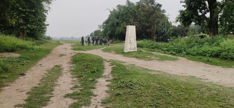 सुस्तामा जंगे पिलर कायम गर्न माग गर्दै गृहमन्त्रीलाई ज्ञापन