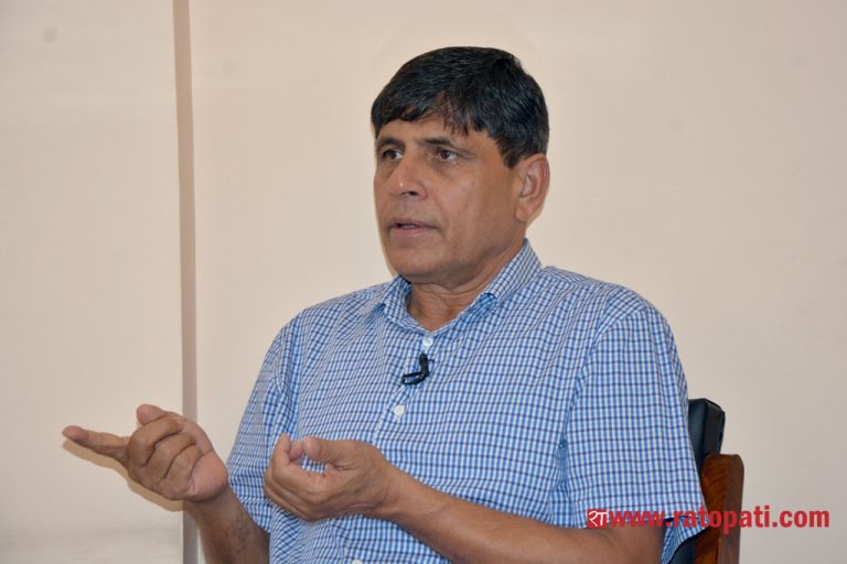 आन्तरिक लोकतन्त्रको चिरहरण भयो : घनश्याम भुसाल