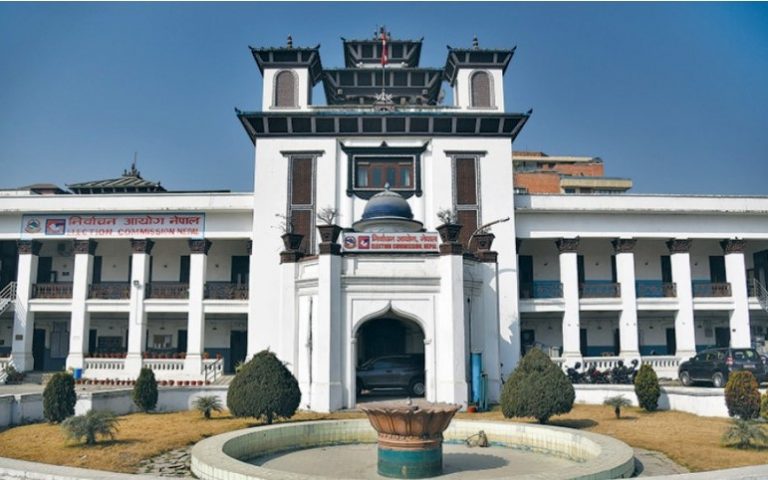 ‘पालिका चुनाव आउँदाे वैशाख २० गते गर्ने तयारी’