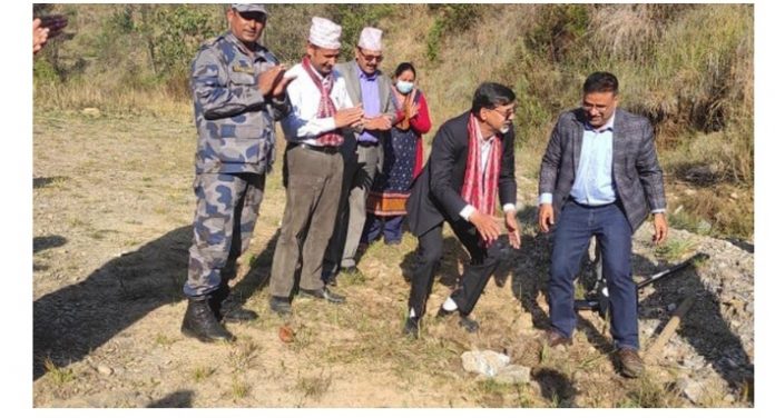 हिन्दुहरुको मान मर्दनः मन्दिर भत्काएर चर्च शिलान्यास गर्दै जनार्दन