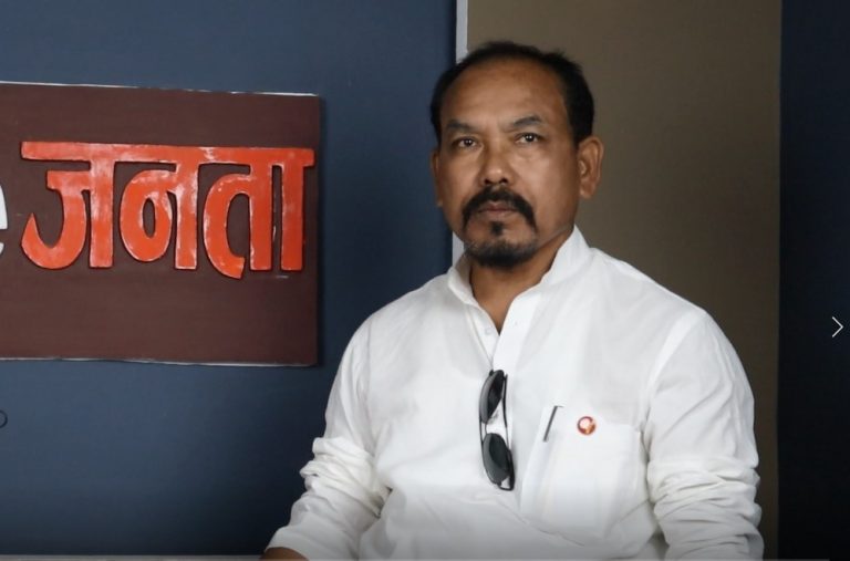 नेकपा एमालेबाट पुर्व जिल्ला कमिटि सदस्य थापाले गरे, पार्टी परित्यागकाे घाेषणा