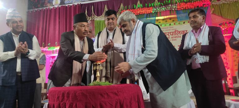 बर्दघाट नगरपालिकाको १० ओैं नगरसभा सम्पन्न