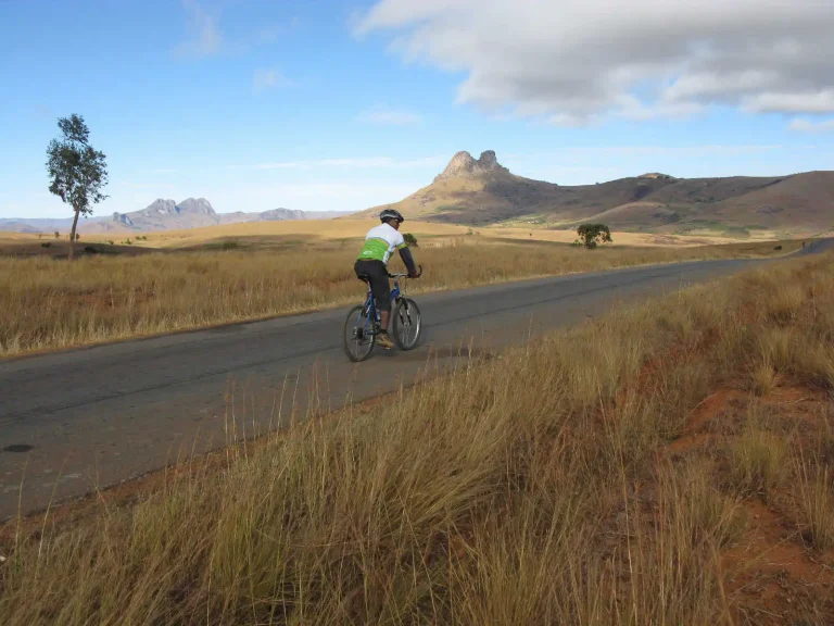 भारतले मदागस्करलाई १५ हजार साइकल प्रदान गर्ने