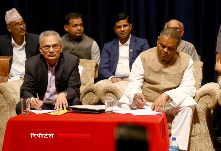 जसपा विभाजनको औपचारिक घोषणा आज, लोसपामा जाने बाबुरामको तयारी