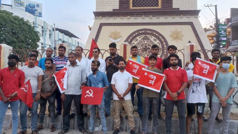 वाईसिएल पर्साद्वारा राष्ट्रपति भण्डारी विरुद्ध वीरगञ्जमा प्रदर्शन