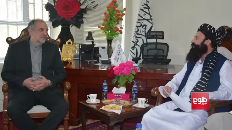 इरानबाट ५०,००० भन्दा बढी अफगानीहरूलाई देश निकाला