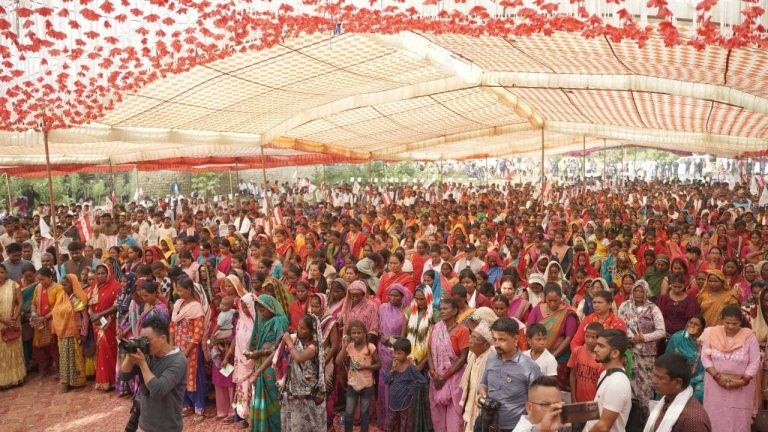 नवलपरासीमा भाेली गठबंधनकाे विशाल आमसभा