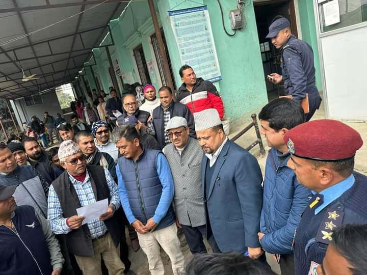 शान्ति र सुरक्षाको माग गर्दै जिल्लामा ज्ञापन पत्र