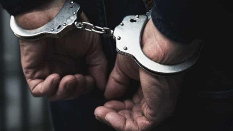 चिनियाँ नागरिकलाई नागरिकता दिने शाखा अधिकृत पक्राउ