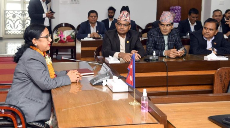 नेपालको इतिहासमा पहिलो महिला मुख्यसचिव