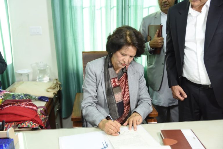 ‘जेनजी आन्दोलन’ बाट ‘प्रभावित घाइते तथा व्यक्तिहरू’ का लागि निःशुल्क मनोसामाजिक परामर्शको व्यवस्था गर्नेः स्वास्थ्य तथा जनसंख्यामन्त्री