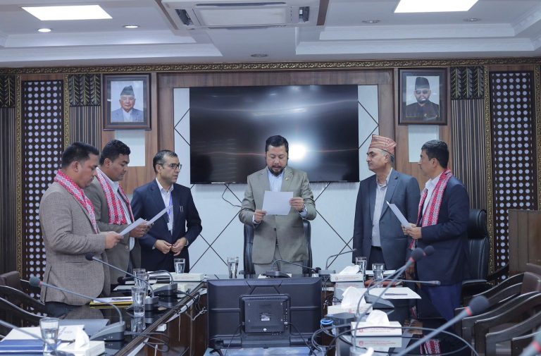 नेपाल विद्युत् प्राधिकरणमा दुई नयाँ सञ्चालक नियुक्त, दीर्घायू श्रेष्ठ कामु कार्यकारी निर्देशक